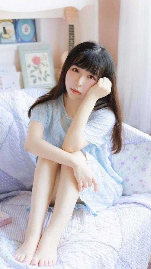 未婚妻和男闺蜜在酒吧领证，我摇骰子让他们倾家荡产by