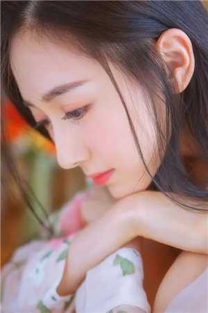 女友被玷污成了精神病，我却选择了沉默的小说