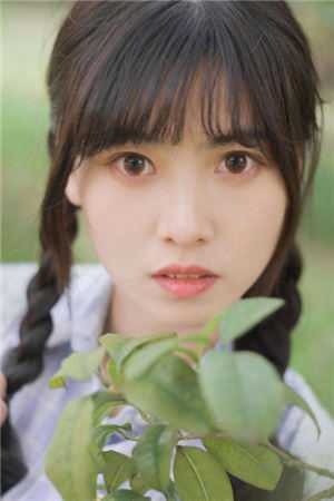 女总裁将五百万奖金颁给实习生后，我直接让公司破产爆火全网