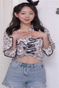 穿成三岁半奶娃，军官大佬我来靠篇章