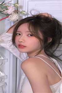 校花偷我黑卡请全班买labubu，我杀疯了林小鹿程晚全文